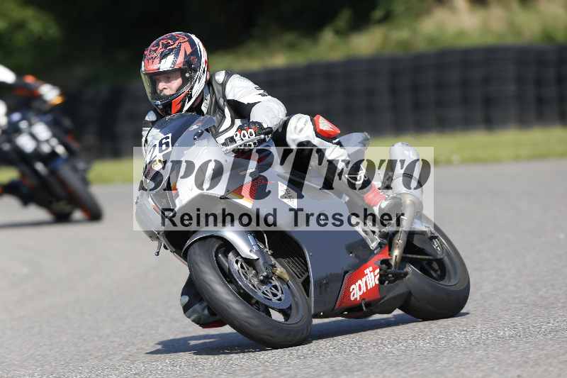 /44 09.08.2025 Plüss Moto Sport ADR/Freies Fahren/526
